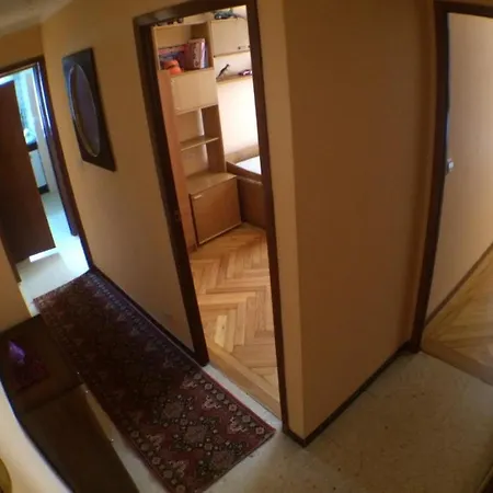 - 2 Bedrooms - 00137 *